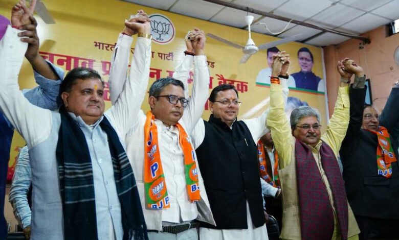 पूर्व मुख्यमंत्री बीसी खंडूड़ी के पुत्र मनीष भाजपा में शामिल पूर्व मुख्यमंत्री बीसी खंडूड़ी के पुत्र मनीष भाजपा में शामिल