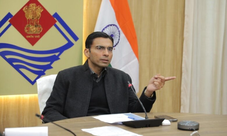 डीएम ने फिर चलाया प्रशासन का हंटर