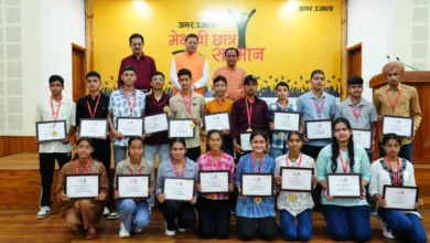 Uttarakhand News- उत्कृष्ट प्रदर्शन पर मिला पुरस्कार: मुख्यमंत्री पुष्कर सिंह धामी ने हाईस्कूल और इण्टरमीडिएट के 75 होनहार विद्यार्थियों को किया सम्मानित….