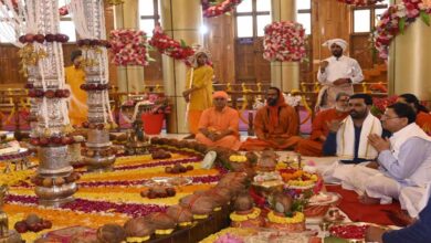Uttarakhand News- सनातन परंपरा के प्रतीक कन्या पूजन में शामिल हुए मुख्यमंत्री धामी: कन्या पूजन कर दिया सनातन संस्कृति का संदेश…