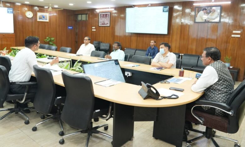 Uttarakhand News: मुख्य सचिव आनंद बर्द्धन की अध्यक्षता में टिहरी परियोजना पर उच्च स्तरीय समीक्षा बैठक: अधिकारियों को दिए कड़े निर्देश, कहा- लापरवाही न बरतें… Uttarakhand News: मुख्य सचिव आनंद बर्द्धन की अध्यक्षता में टिहरी परियोजना पर उच्च स्तरीय समीक्षा बैठक: अधिकारियों को दिए कड़े निर्देश, कहा- लापरवाही न बरतें…