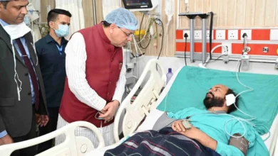 Uttarakhand News: मुख्यमंत्री पुष्कर सिंह धामी रुद्रप्रयाग बस हादसे में घायलों का जाना हालचाल, डॉक्टरों से ली जानकारी…