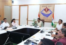 Uttarakhand News: मुख्य सचिव आनन्द बर्द्धन ने सचिव समिति की ली बैठक, सभी कर्मियों की सर्विस बुक डाटा को अपडेट करने के दिए निर्देश….