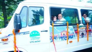 Uttarakhand News: मुख्यमंत्री धामी ने उत्तराखण्ड परिवहन निगम द्वारा संचालित की जा रही 20 नई वातानुकूलित यूटीसी मिनी का किया फ्लैग ऑफ….