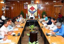 CM धामी ने सचिवालय में नागरिक उड्डयन विभाग की योजनाओं की समीक्षा की, हेली सेवाओं की सुरक्षा और दूरस्थ क्षेत्रों के लिए हवाई नेटवर्क बढ़ाने पर दिया ज़ोर….