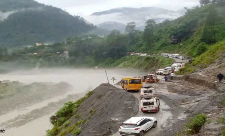 Uttarakhand News: उत्तरकाशी में लगातार बारिश से गंगोत्री-यमुनोत्री हाईवे बंद, भूस्खलन से यात्रियों को भारी परेशानी… Uttarakhand News: उत्तरकाशी में लगातार बारिश से गंगोत्री-यमुनोत्री हाईवे बंद, भूस्खलन से यात्रियों को भारी परेशानी…