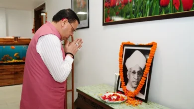 Teachers Day 2025 : सीएम धामी ने डॉ. सर्वपल्ली राधाकृष्णन को दी श्रद्धांजलि, शिक्षक दिवस पर शिक्षकों को दी शुभकामनाएं, कहा- शिक्षक सही मायने में राष्ट्र निर्माता हैं….