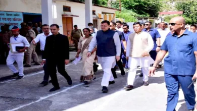 Uttarakhand News: हम आपके साथ मजबूती से खड़े हैं… CM धामी ने आपदा प्रभावित लोगों से मिलकर किया मदद करने का भरोसा, अधिकारियों को दिए सख्त निर्देश…..
