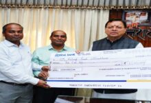 Uttarakhand News- मुसीबत की घड़ी में मानवीय पहलः सेंट जोसेफ अकादमी ने मुख्यमंत्री राहत कोष में दिए 10 लाख रुपये, CM धामी ने जताया आभार…..