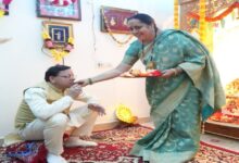 Uttarakhand News: CM धामी ने दी राज्य की सभी बहनों को भैया दूज की शुभकामनाएं, कहा- सभी का अटूट स्नेह और प्रेम सदा बना रहे, सभी परिवारों में खुशहाली और समृद्धि आए….