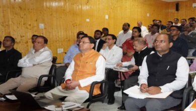 Uttarakhand News: मुख्यमंत्री धामी ने की शारदा कॉरिडोर विकास परियोजना की समीक्षा, अधिकारियों को दिए कार्य शीघ्र व आस्था के अनुरूप पूर्ण करने के निर्देश……