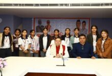 Uttarakhand News: ज्ञान, विज्ञान और अनुसंधान से जुड़े अनुभव साझा करते हुए CM धामी ने मेधावी छात्र-छात्राओं से किया संवाद, दिया सफलता का मंत्र….