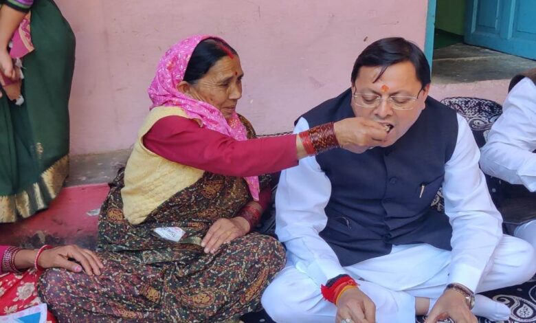 Uttarakhand News: आपदा प्रभावितों के बीच पहुंचे मुख्यमंत्री धामी, इगास पर्व पर जताई संवेदना – प्रभावित परिवारों को पांच-पांच लाख की सहायता राशि प्रदान…. Uttarakhand News: आपदा प्रभावितों के बीच पहुंचे मुख्यमंत्री धामी, इगास पर्व पर जताई संवेदना – प्रभावित परिवारों को पांच-पांच लाख की सहायता राशि प्रदान….