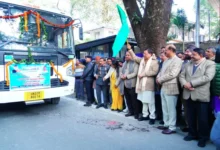 Uttarakhand News: सीएम धामी ने 112 नई बसों को दिखाई हरी झंडी, परिवहन निगम की स्मारिका ‘अनवरत’ का किया विमोचन…..