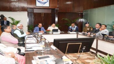 Uttarakhand News: कुंभ मेला-2027 तैयारियों की CM धामी ने की समीक्षा, अधिकारियों को अक्टूबर तक सभी कार्य पूरे करने के निर्देश, कहा- काम में देरी या लापरवाही बर्दाश्त नहीं…..