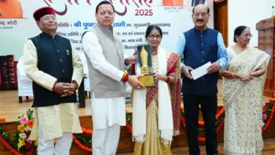 Uttarakhand News- उत्तराखण्ड साहित्य गौरव सम्मान 2025: CM धामी ने साहित्यकारों को किया सम्मानित, बोले- ज्ञान और संस्कृति की धरती है देवभूमि….