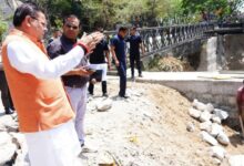 Mussoorie: सीएम धामी ने किया शिव मंदिर के निर्माणाधीन पुल का स्थलीय निरीक्षण, काम जल्द पूरा करने के निर्देश