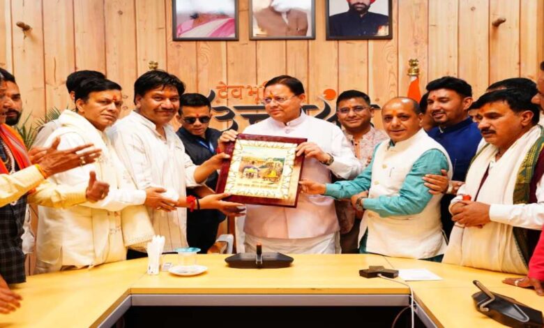 Uttarakhand News- पर्यटन को बढ़ावा: चारधाम यात्रा में नहीं होगी यात्रियों की सीमा, CM धामी के फैसले पर पुरोहितों और संगठनों ने जताया आभार….