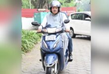 Dehradun: मंत्री ने तेल बचाने को स्कूटी चलाई, अब जुर्माने की नौबत आई; इस वजह से सोशल मीडिया पर हुए ट्रोल