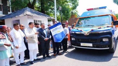 Uttarakhand News: चारधाम और आदि कैलाश यात्रा पर श्रद्धालुओं को बड़ी राहत, CM धामी ने बेहतर चिकित्सा सुविधा के लिए रवाना की हाईटेक एम्बुलेंस सेवा….