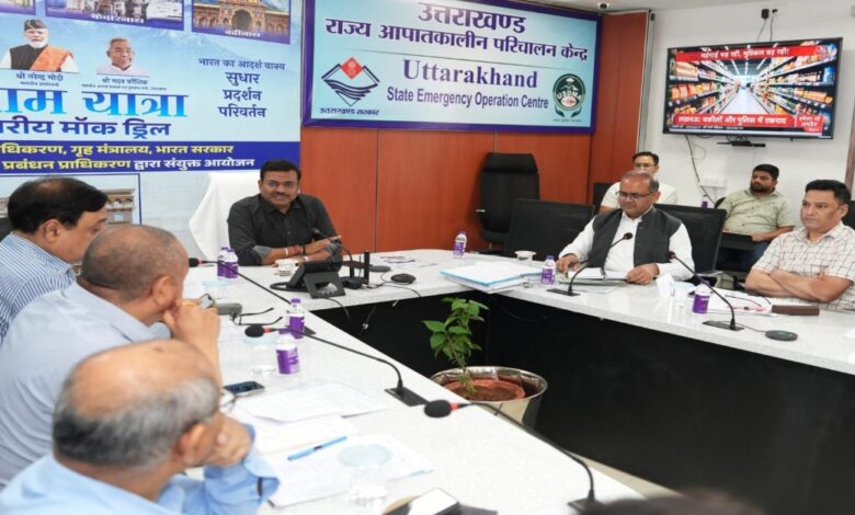 Uttarakhand News: चारधाम यात्रा व्यवस्थाओं को लेकर शासन सख्त, CS आनंद बर्द्धन बोले- श्रद्धालुओं को दर्शन में न हो कोई परेशानी; जिलाधिकारियों को दिए चाकचौबंद इंतजाम के निर्देश…..