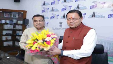 Uttarakhand News: उत्तराखंड के सड़क नेटवर्क को मिलेगी नई रफ्तार, CM धामी ने नितिन गडकरी से की मुलाकात, सड़क विकास परियोजनाओं पर बनी रणनीति….