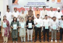 Uttarakhand: अधीनस्थ सेवा चयन आयोग, चयनित 221 अभ्यर्थियों को मुख्यमंत्री धामी ने दिए नियुक्ति पत्र