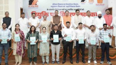 Uttarakhand: अधीनस्थ सेवा चयन आयोग, चयनित 221 अभ्यर्थियों को मुख्यमंत्री धामी ने दिए नियुक्ति पत्र