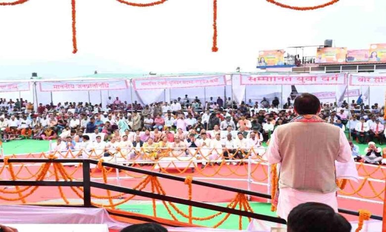 Uttarakhand News- चंपावत को विकास की बड़ी सौगात: CM धामी ने 123.79 करोड़ की 17 परियोजनाओं का किया लोकार्पण-शिलान्यास….