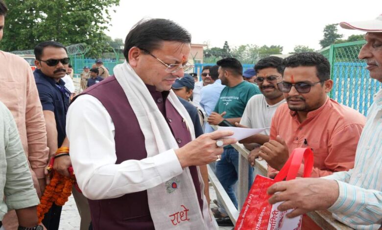 Uttarakhand News: जनता दरबार में CM धामी, अधिकारियों को दिए त्वरित समाधान के निर्देश….