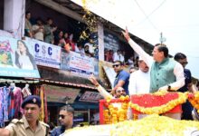 गोपेश्वर पहुंचे मुख्यमंत्री धामी, रोड शो के बाद ‘सरकार जन-जन के द्वार’ कार्यक्रम में हुए शामिल