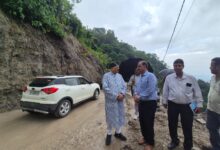 मसूरी में सड़क और डबल लेन पुल निर्माण में तेजी के निर्देश, मौके पर पहुंचे मंत्री महाराज