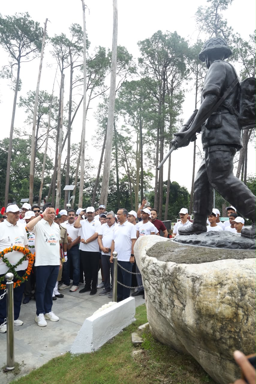 देहरादून में कारगिल वीरों को नमन, सीएम धामी ने मैराथन को किया रवाना