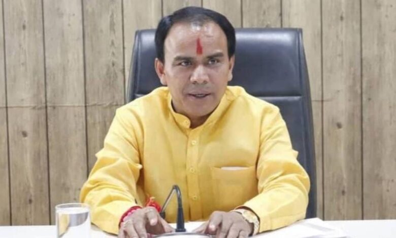 कॉलेज आने-जाने के लिए पहाड़ की बेटियों को मुफ्त परिवहन का इंतजार
