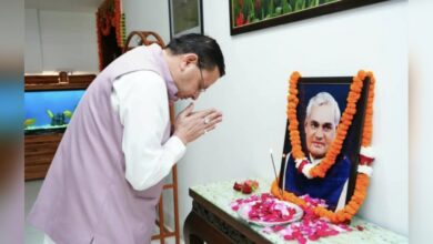अटल बिहारी वाजपेयी की पुण्यतिथि पर सीएम धामी ने दी श्रद्धांजलि