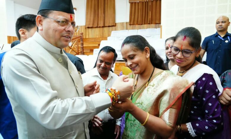Uttarakhand News: रक्षाबंधन पर महिलाओं को CM धामी की बड़ी सौगात! 60 की उम्र के बाद फ्री बस यात्रा, पिंक ई-बसों से लेकर लोन तक का तोहफा….. Uttarakhand News: रक्षाबंधन पर महिलाओं को CM धामी की बड़ी सौगात! 60 की उम्र के बाद फ्री बस यात्रा, पिंक ई-बसों से लेकर लोन तक का तोहफा…..