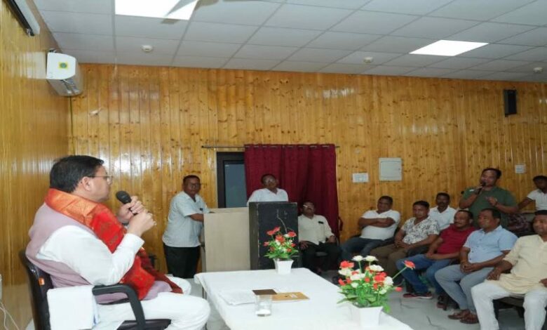 Uttarakhand News: थारू समाज के बीच पहुंचे CM धामी, सुनी समस्याएं; विकास और संस्कृति संरक्षण को लेकर दिया बड़ा भरोसा…..