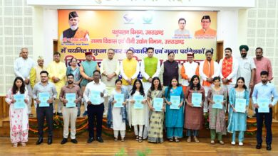 धामी सरकार में 101 युवाओं को मिली सरकारी नौकरी, मुख्यमंत्री ने सौंपे नियुक्ति पत्र