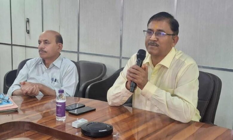 पीक आवर्स में बिजली की किल्लत, 10 रुपये यूनिट तक खर्च के बाद भी नहीं मिल रही पर्याप्त बिजली पीक आवर्स में बिजली की किल्लत, 10 रुपये यूनिट तक खर्च के बाद भी नहीं मिल रही पर्याप्त बिजली