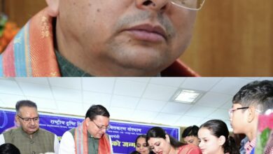 दिव्यांग बच्चों के बीच जन्मदिन मनाने पहुंचे धामी, बेटियों के स्नेह से भावुक हुए मुख्यमंत्री