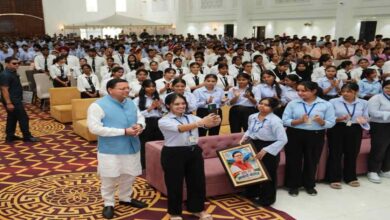 Uttarakhand News: 1400 से ज्यादा छात्रों से CM धामी का सीधा संवाद, बोले- विकसित भारत 2047 के संकल्प को पूरा करने में युवाओं की भूमिका सबसे अहम…