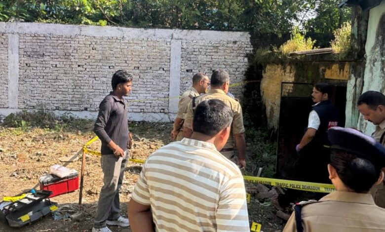 महिला की गोली मारकर हत्या, पुलिस को फोन कर पति ने दी सूचना; फिर मोबाइल बंद कर फरार महिला की गोली मारकर हत्या, पुलिस को फोन कर पति ने दी सूचना; फिर मोबाइल बंद कर फरार