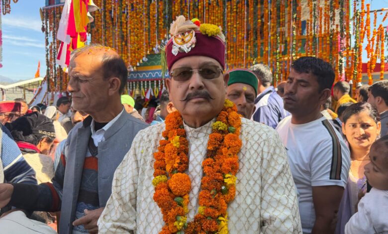 सिमोग में शिरगुल महाराज के दर्शनों को उमड़ा आस्था का सैलाब सिमोग में शिरगुल महाराज के दर्शनों को उमड़ा आस्था का सैलाब
