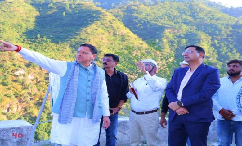 Uttarakhand News: श्रीनगर-देवप्रयाग मार्ग पर सुरक्षा कार्यों का CM धामी ने लिया जायजा, गुणवत्ता और समयसीमा पर दिया जोर….